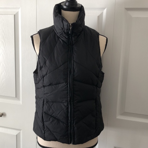 NWOT Kenneth Cole Reaction Down Vest, Women’s, Medium, Black - Picture 2 of 10
